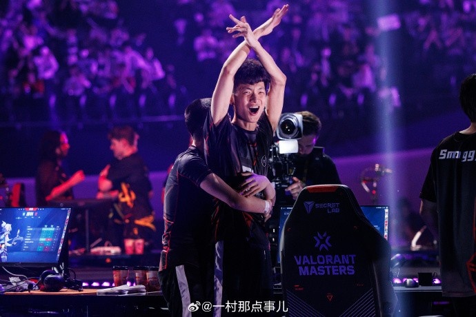 摄影师一村晒照:3年前的今天,也是我被康康这帮少年打动的一天