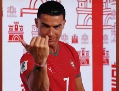 给你看高潮了!!C罗铁粉管泽元看葡萄牙2-0:掩护游龙!