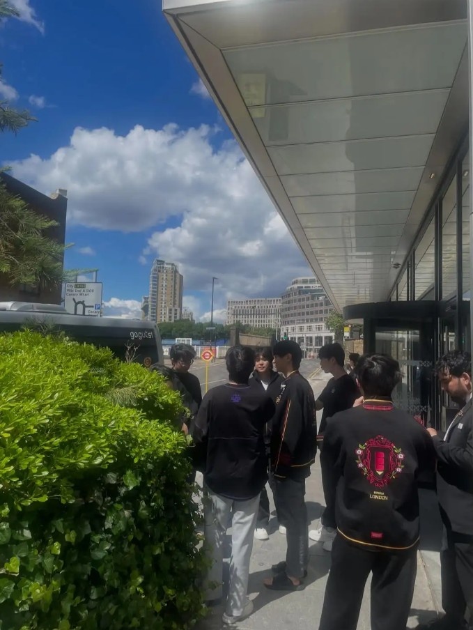 EDG主教练Autumn分享伦敦大师赛时期照片：26伦敦【球盟会】