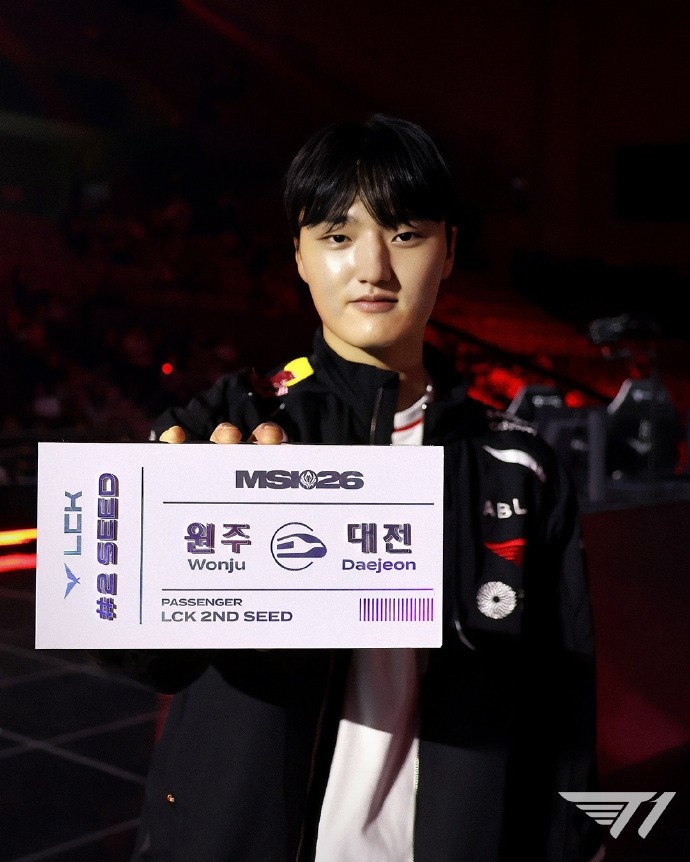 【蜗牛电竞】T1分享选手照片：T1的2026MSI旅程将于明天开始，请多多支持