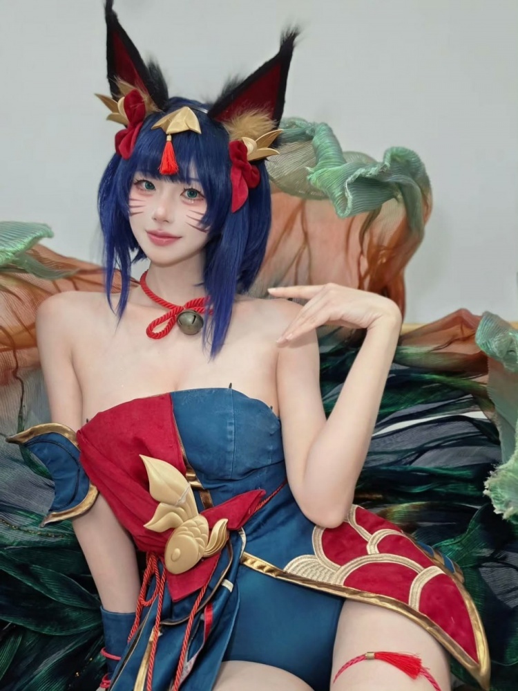 【蜗牛电竞】纯粹的数值?Faker女粉丝分享与Bin&Viper合照