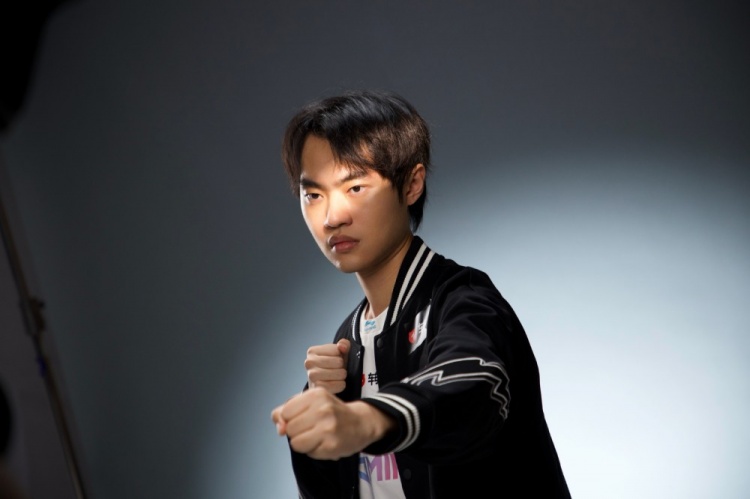 Knight:LPL有很多强队只是没发挥好 会夺冠证明LPL最强【球盟会】