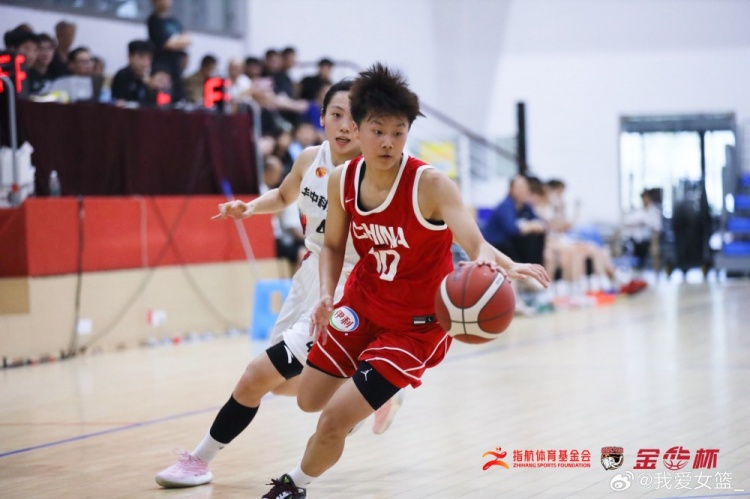 金篮杯次日综述：国青U18力克华科女篮 武汉女篮主场击败上交女篮