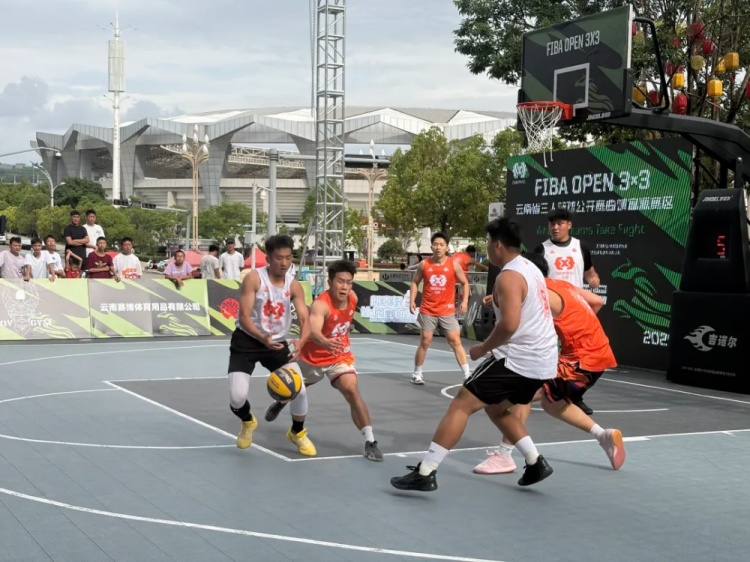 [有道理嘛?]商业广场燃战火 滇东大地起篮潮—2026FIBAOpen3x3曲靖富源站落幕(图3)