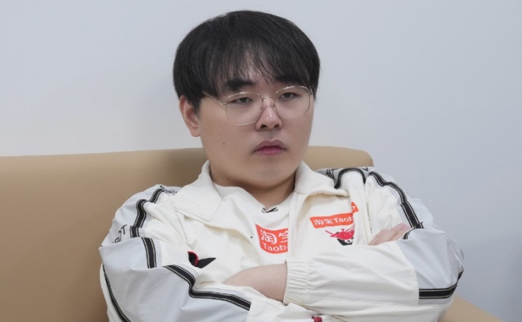 也是奇怪!媒体人:呼吸这些年啥成绩没有 但联盟都对他迷之信任