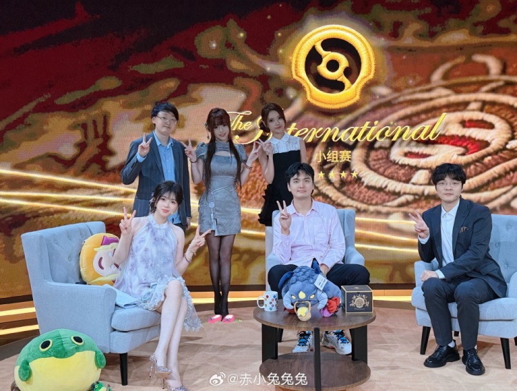 这黑丝“兔”腿!赤小兔汇总Ti小组赛第2日战况:中国队好起来了
