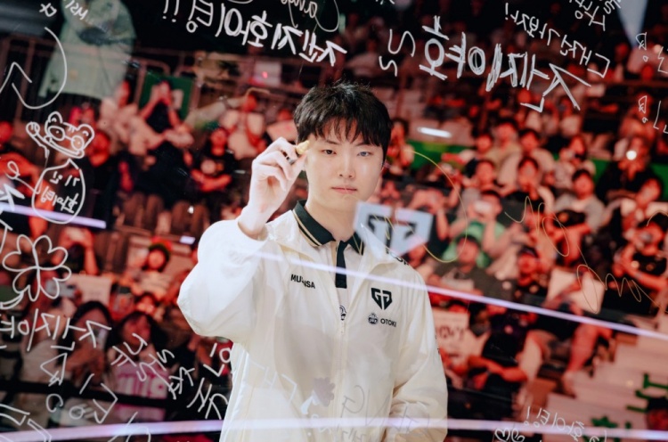 【万博电竞】Chovy、Canyon连续八次参加S赛!追平Jensen所保持的记录