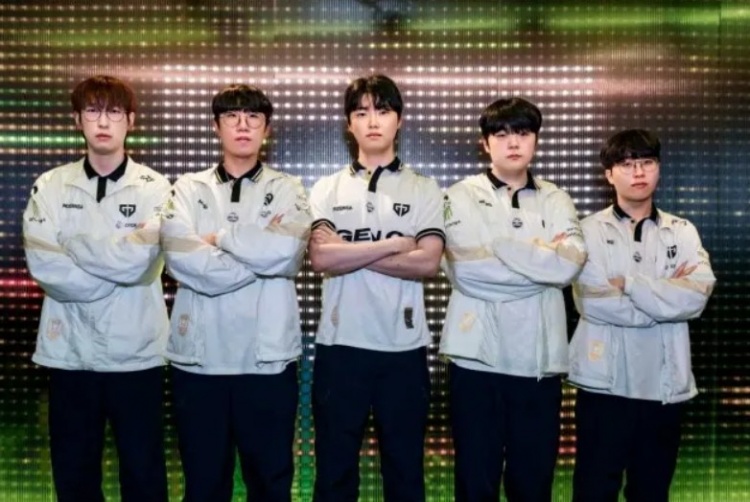 【万博电竞】韩网热议GEN胜:Canyon是T1村的英雄,抢龙改变了世界线