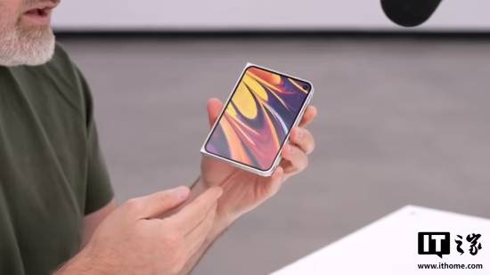 【万博电竞】漏完了!苹果iPhone18 Pro Max和首款折叠iPhone Ultra机模曝光