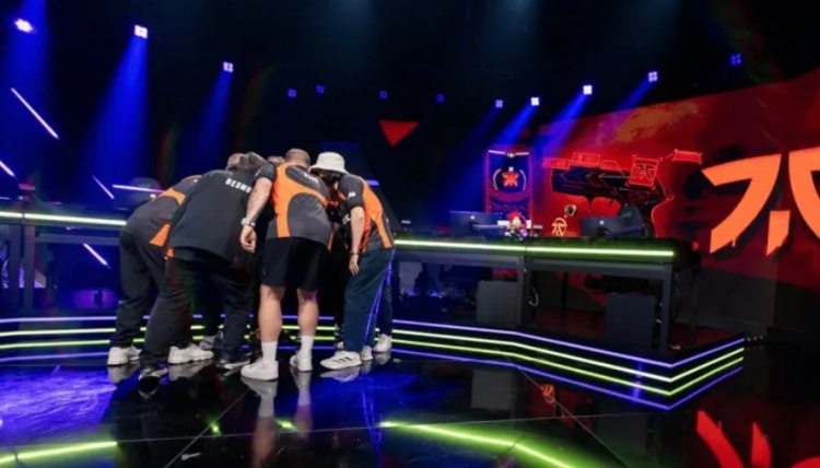 【万博电竞】FNC发布无畏契约休赛期公告:已允许部分队员接触其他机会