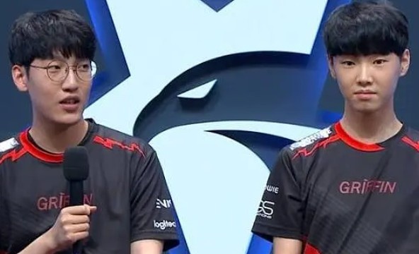 【万博电竞】这边也有一个_?Tarzan夺冠后 GRF只有剑皇Sword无冠