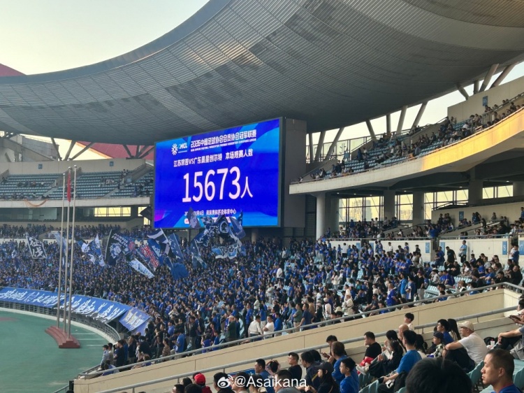 中冠江苏常晋vs广东晨星15673名观众，中冠历史第20次观众超1万人