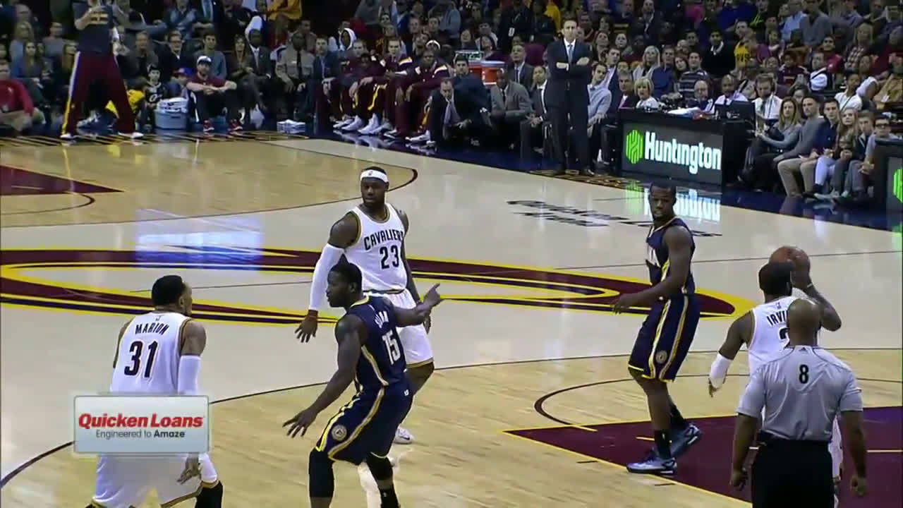 詹姆斯对马里昂“眉来眼去” 却暗度陈仓给欧文上篮