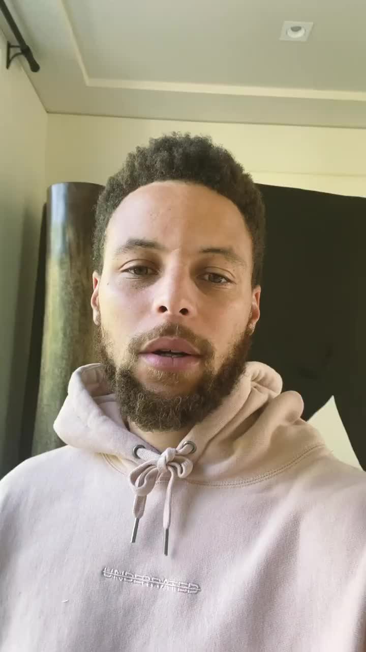 库里为鼓励独臂篮球少年张家城  专门录了视频为其打气