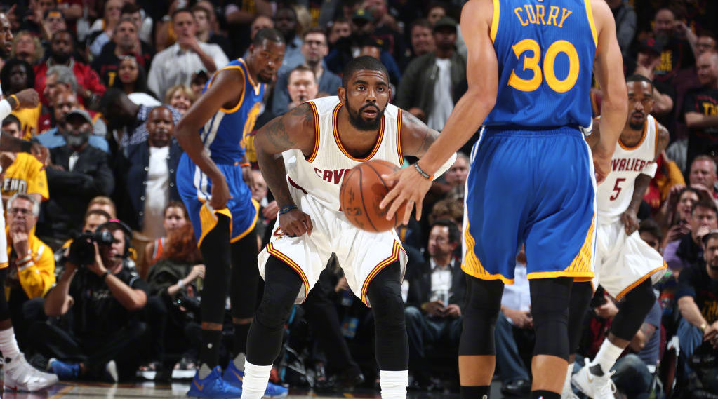 这就是NBA最顶级的控卫对决 一场总决中欧文38分比拼库里26分