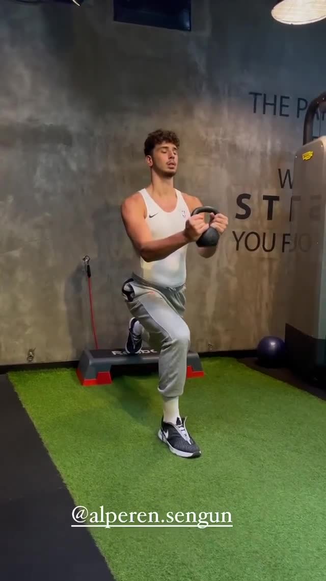 火箭没看错人！申京晒健身房训练视频