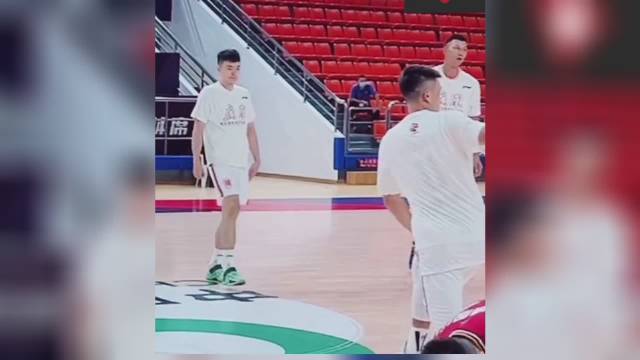 🏀季前赛-邢志强17分 易建联复出14+6 山西轻取广东迎开门红