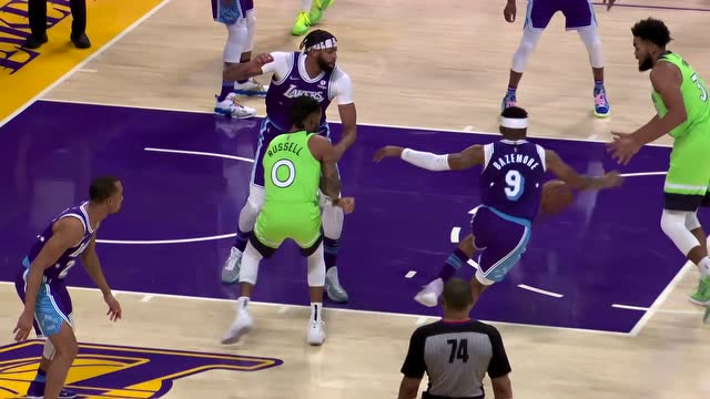 🏀唐斯29+7 拉塞尔22+7 浓眉22+8 森林狼逆转湖人终止6连败