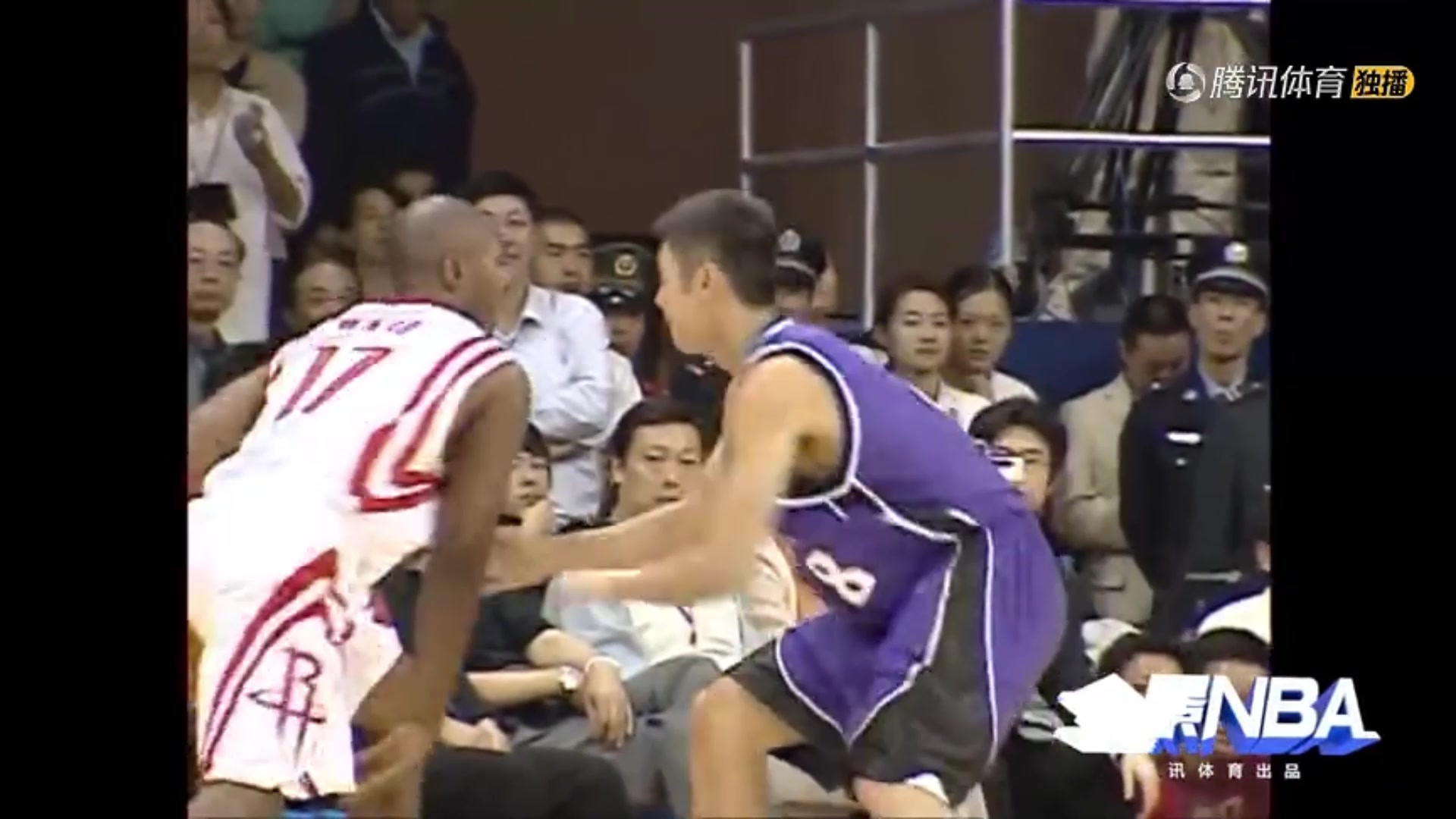 当年刘炜也很强！04年NBA中国赛代表国王出战，与姚明同场竞技