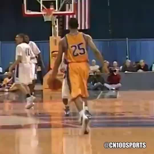 这变向幅度太夸张！高中的罗斯是这样过人上篮的