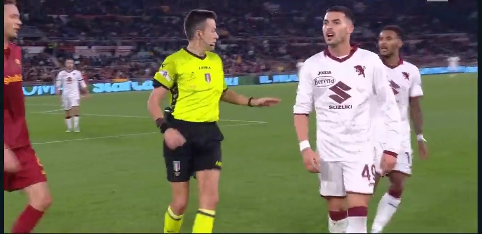 拉多尼奇抓私密部位对喷曼奇尼