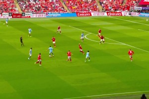 曼城2-0森林进足总杯决赛将战水晶宫 刘易斯闪击格瓦迪奥尔破门