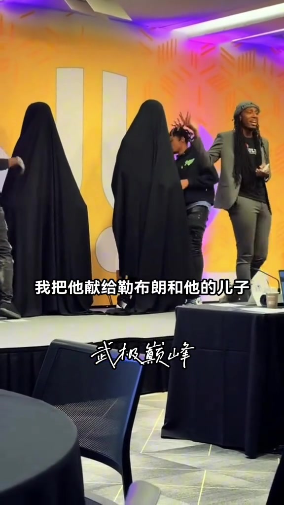 历史上首个父子蜡像亮相！艺术家在发布会展示詹姆斯父子蜡像