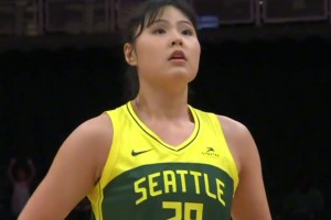 2025年05月05日 05月05日WNBA季前赛 康涅狄格太阳 - 西雅图风暴 精彩镜头