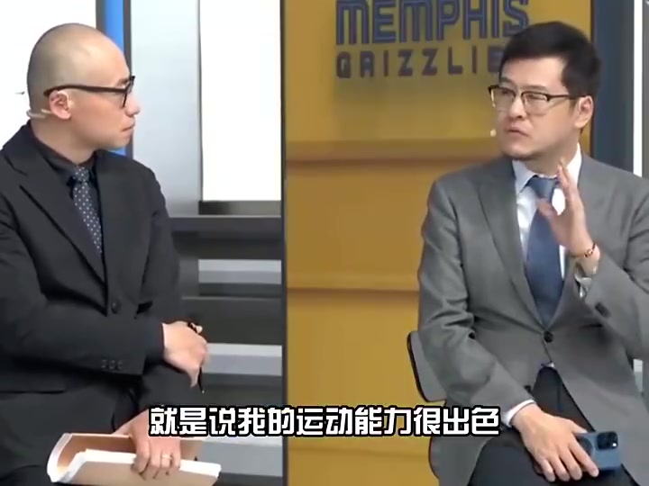 现在呢杨毅曾言：勇士怕锋线强的球队，比如火箭湖人