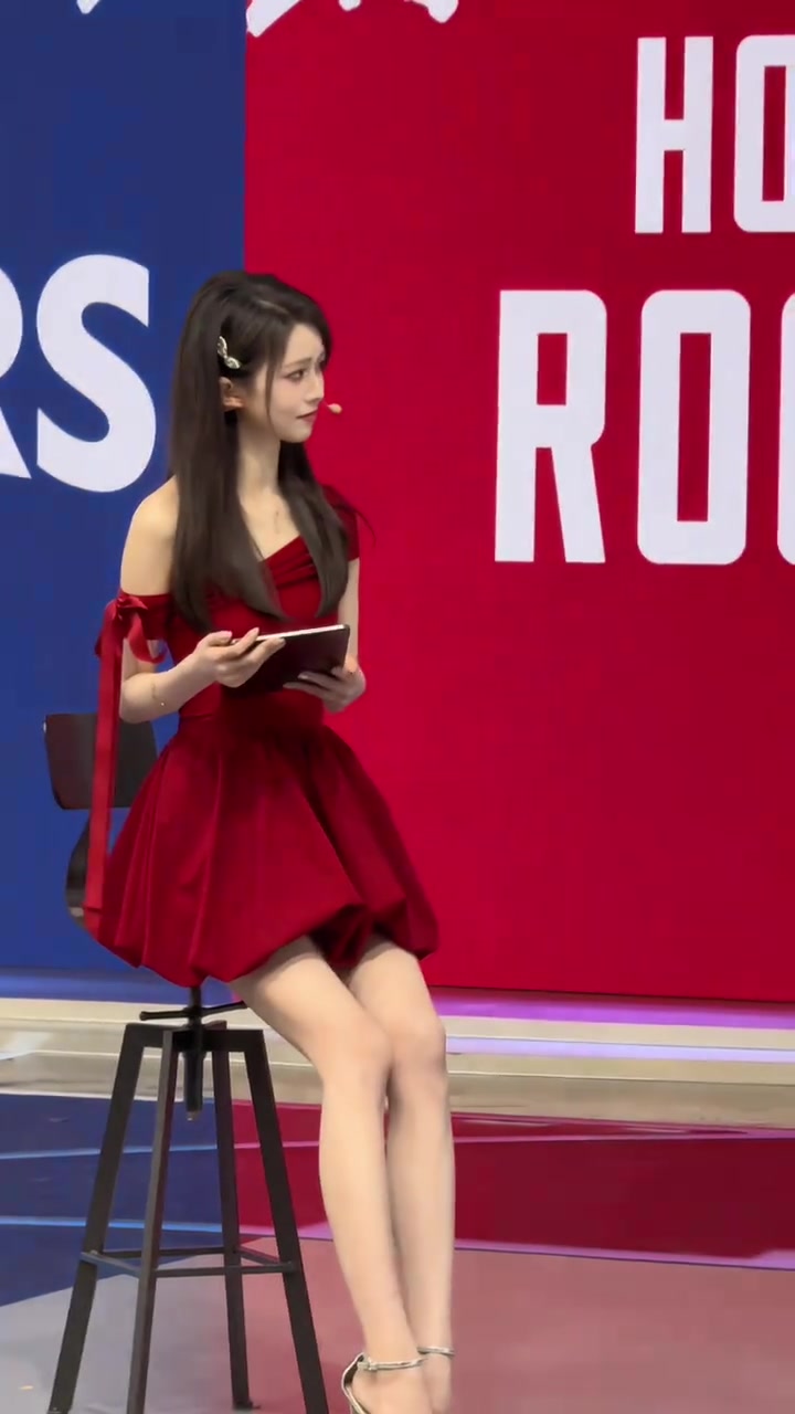 腾讯女主播辰辰：恭喜勇士拿下G7~明尼苏达再见啦