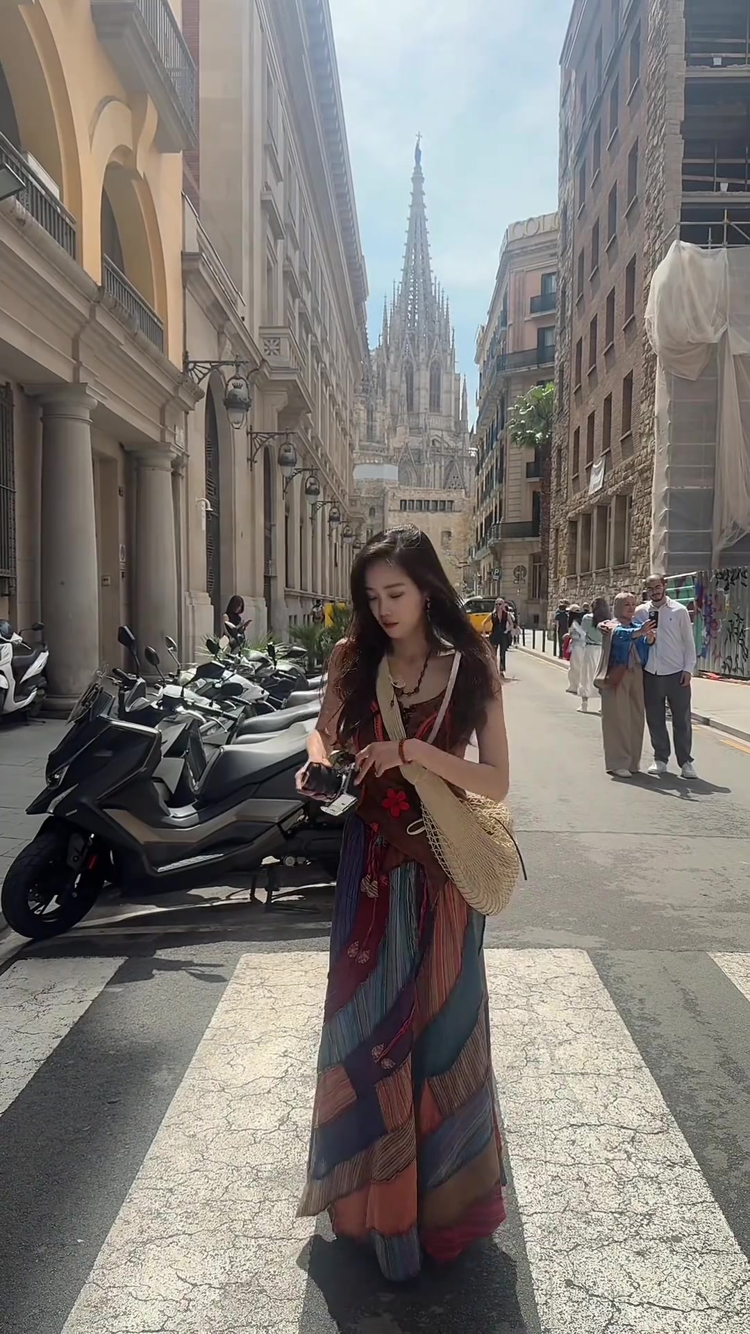 小姐姐：在巴塞罗那你不能大意，要时刻注意自己的口袋