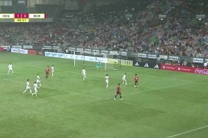 2025年05月30日 赢了！曼联3-1逆转中国香港 17岁奥比-马丁替补双响霍伊伦失良机