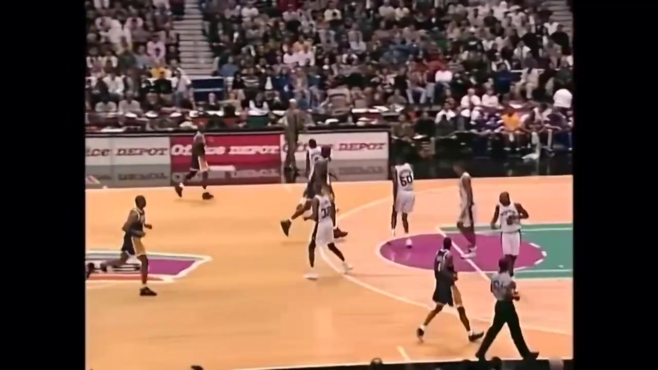 禁区粉碎者！奥尼尔低位脚步集锦！巅峰奥尼尔真是无人能挡！