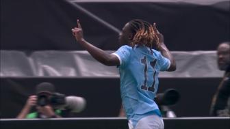 开门红!曼城2-0维达德 福登传射刘易斯直红 赖因德斯谢尔基首秀