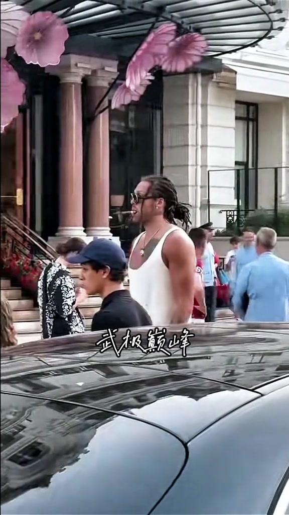 简直太帅了～在摩纳哥遇到阿隆戈登～