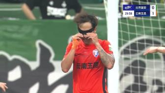 4连胜&16轮不败领跑!国安2-1逆转云南玉昆 张玉宁替补助攻+造点