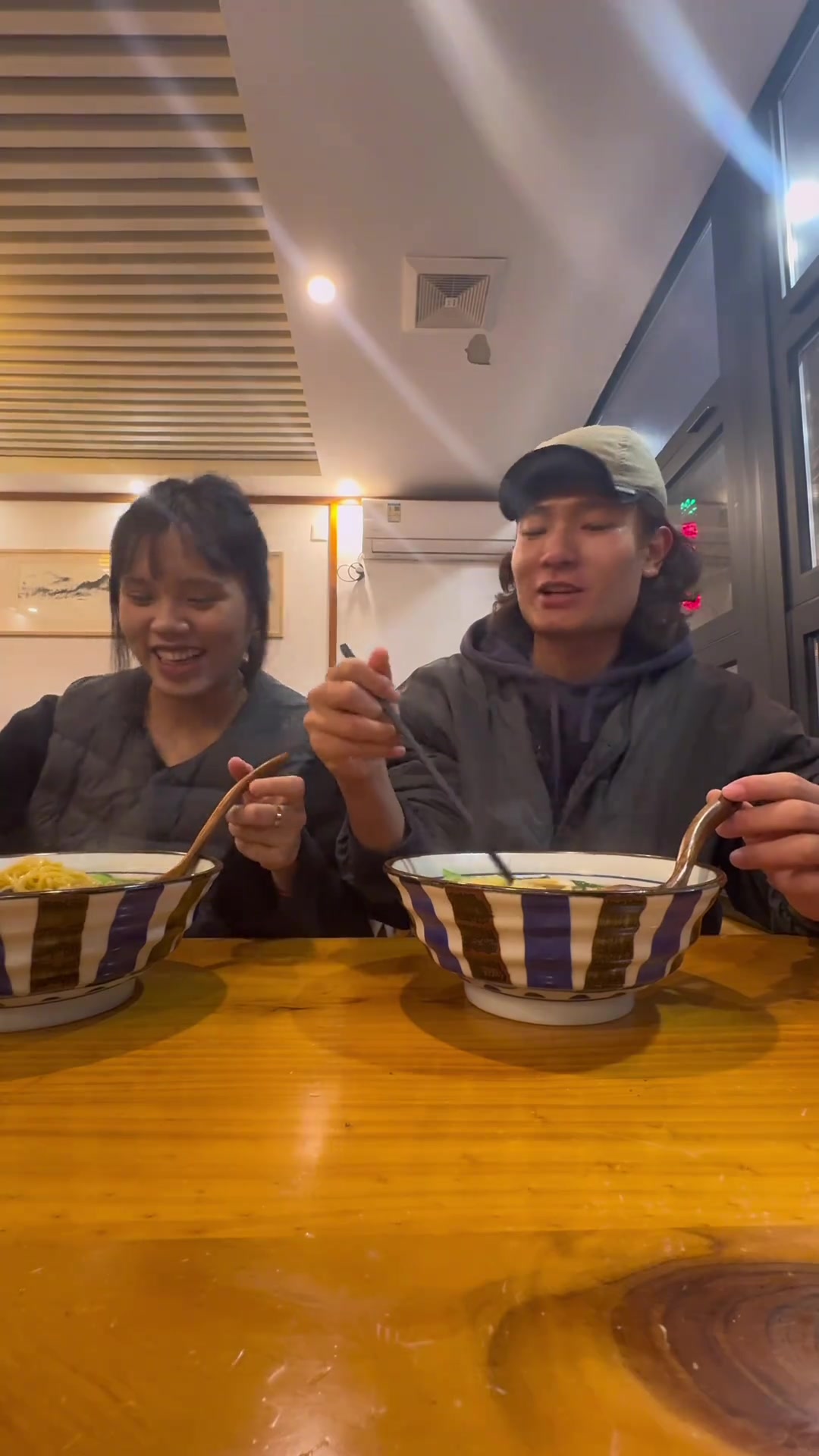 甜蜜的恋爱时光！廖锦涛女友社媒：记录这小