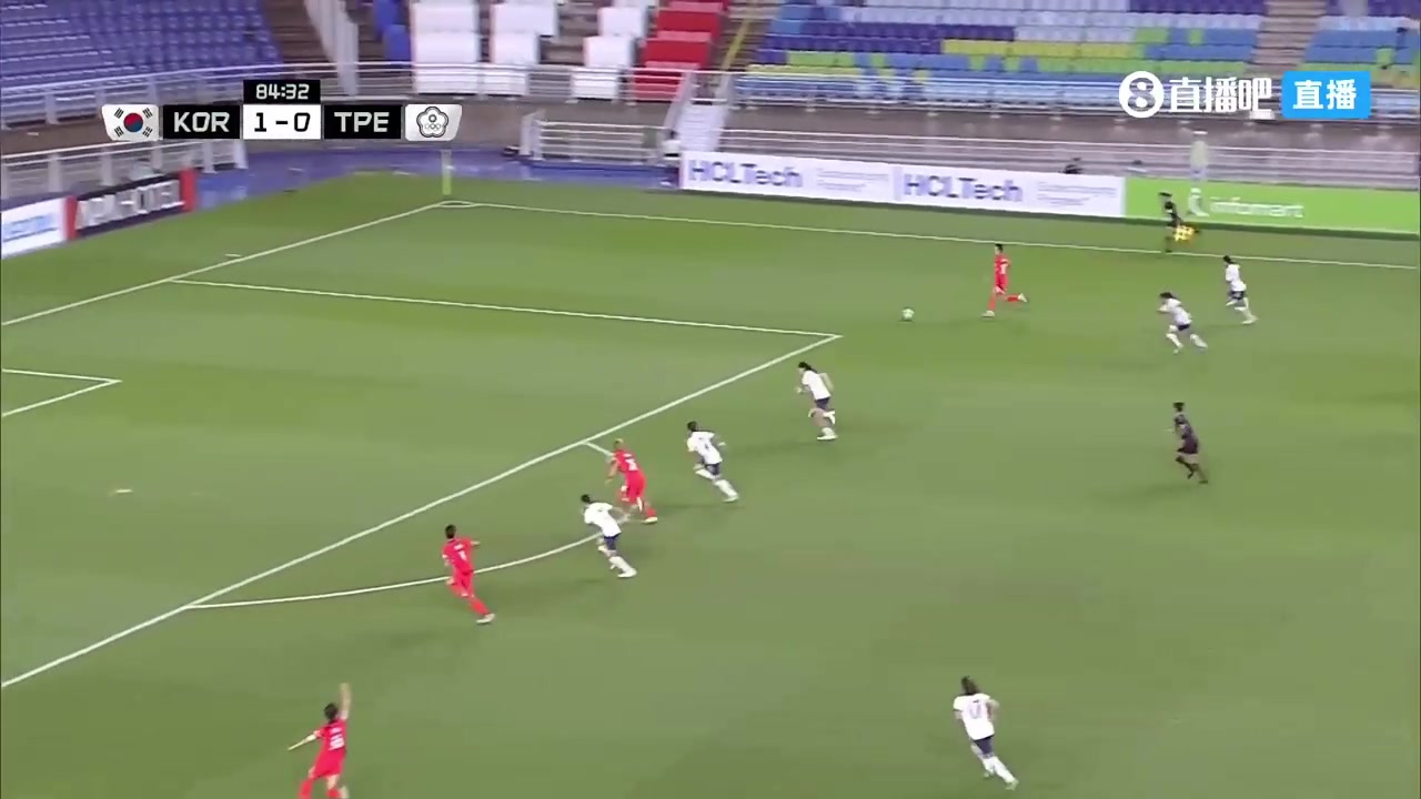 韓國(guó)女足2-0領(lǐng)先！張瑟琪門前搶點(diǎn)破門