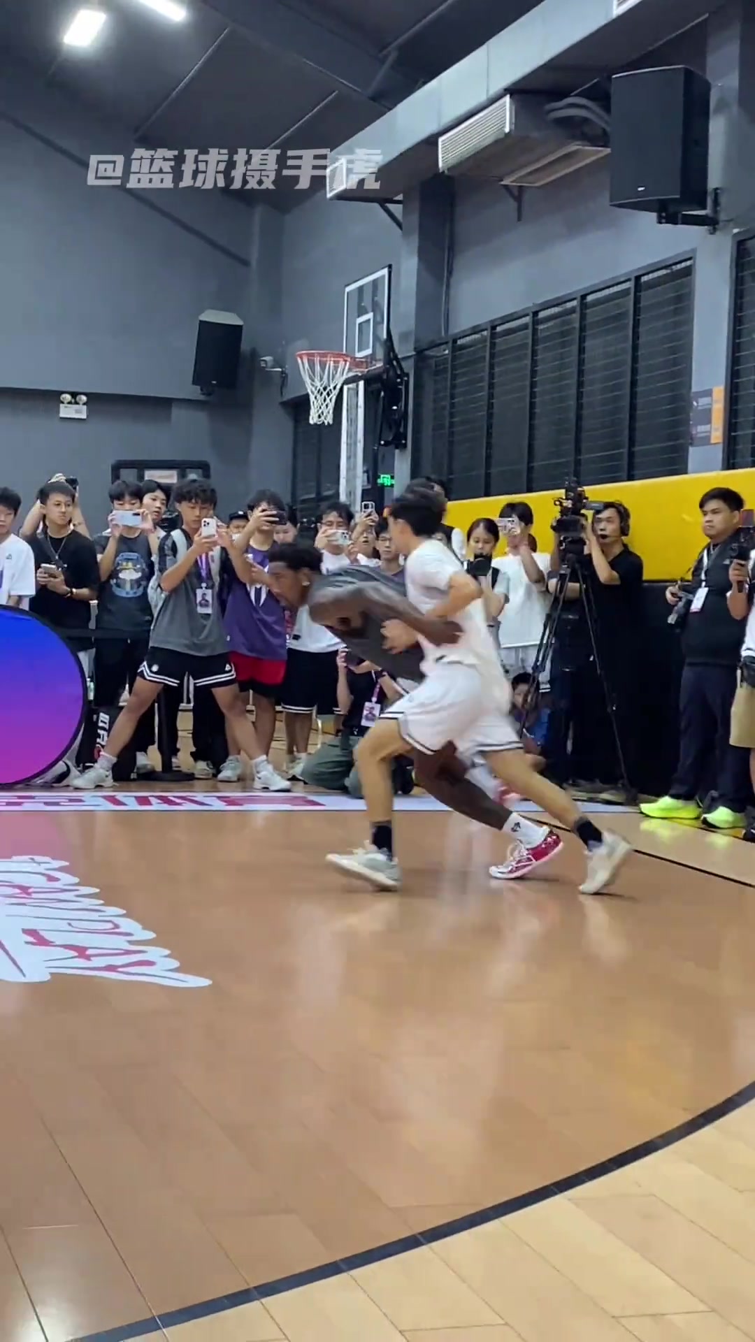 NBA现役球星打球真不开玩笑