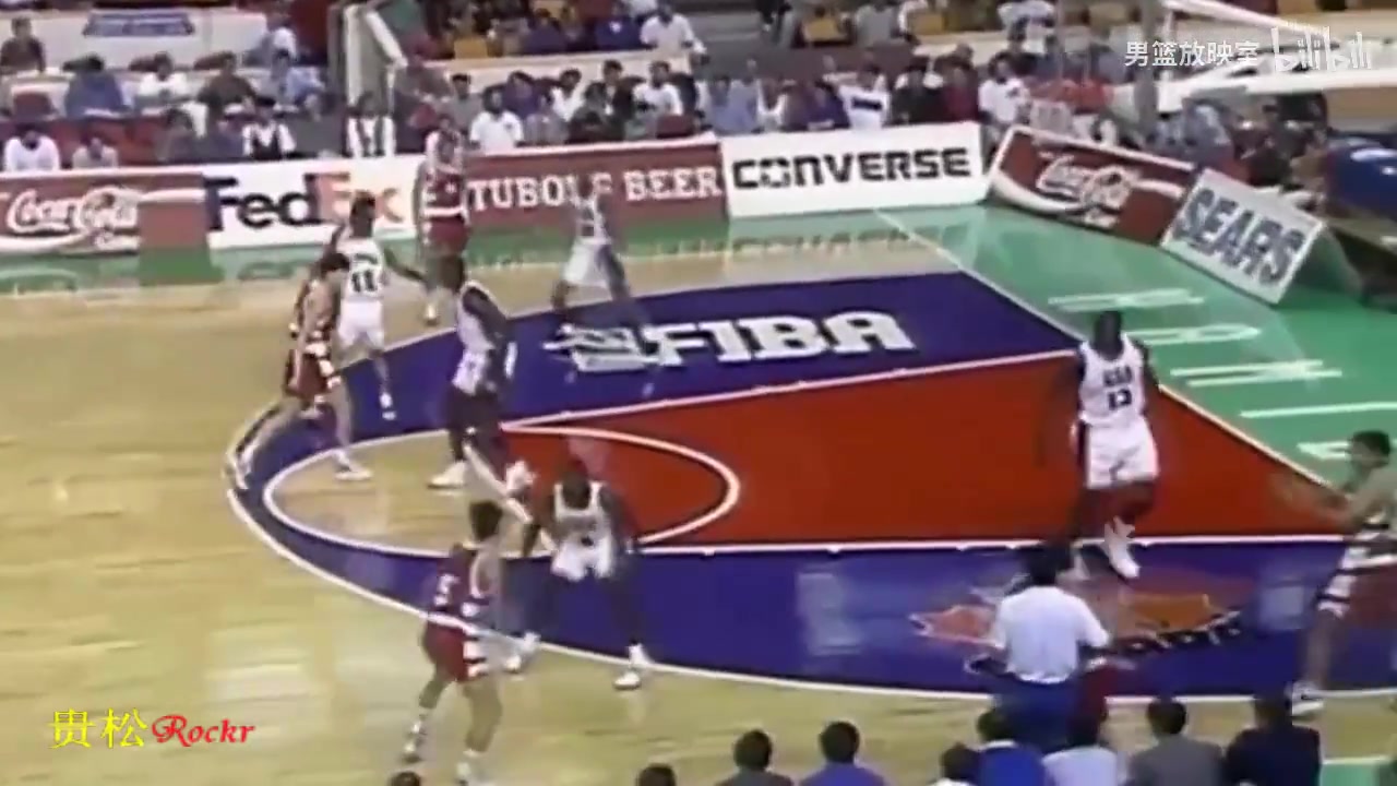 不愧是战神！刘玉栋1994年对梦二16分4板3助全能表现！王者投篮！