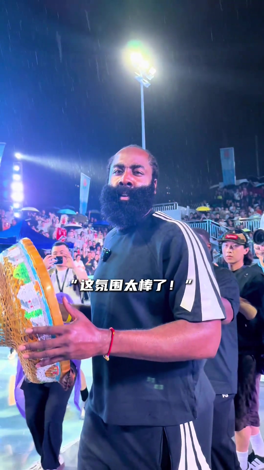 登哥簡直就是寵粉王子