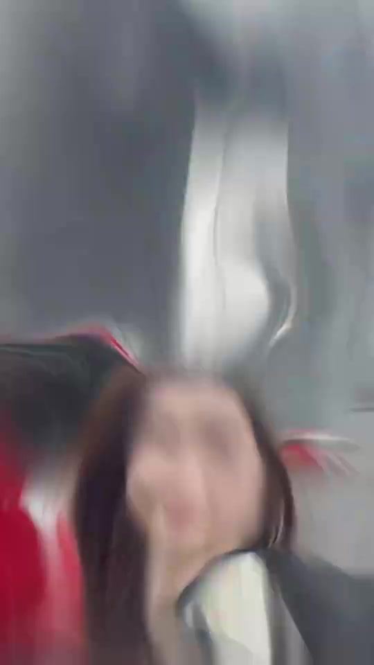 佩服啊！水亦诗30岁时从央视离职，离开北京，是因为爱情？