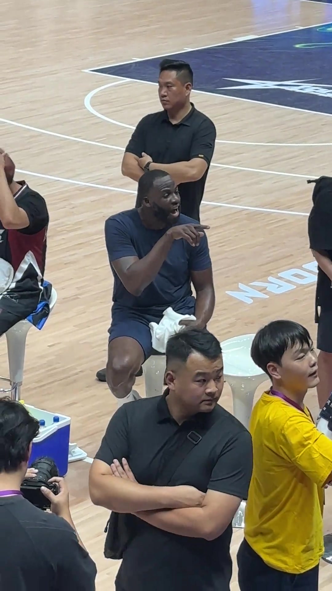 谁说追梦是恶汉 唱起《APT》简直就是小哥爱