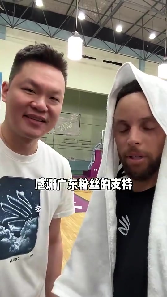库里去年接受朱芳雨采访：希望有一天可以来广东打球！