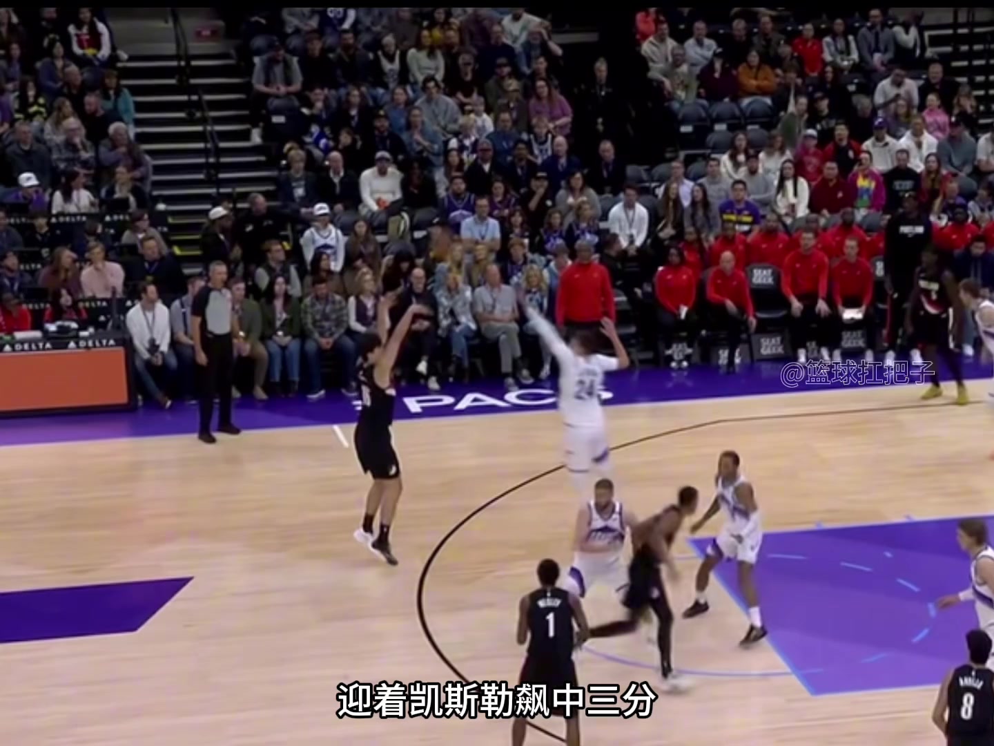 杨瀚森今天肘飞乔治+一巴掌掀翻对手！网友：体验了把CBA强度