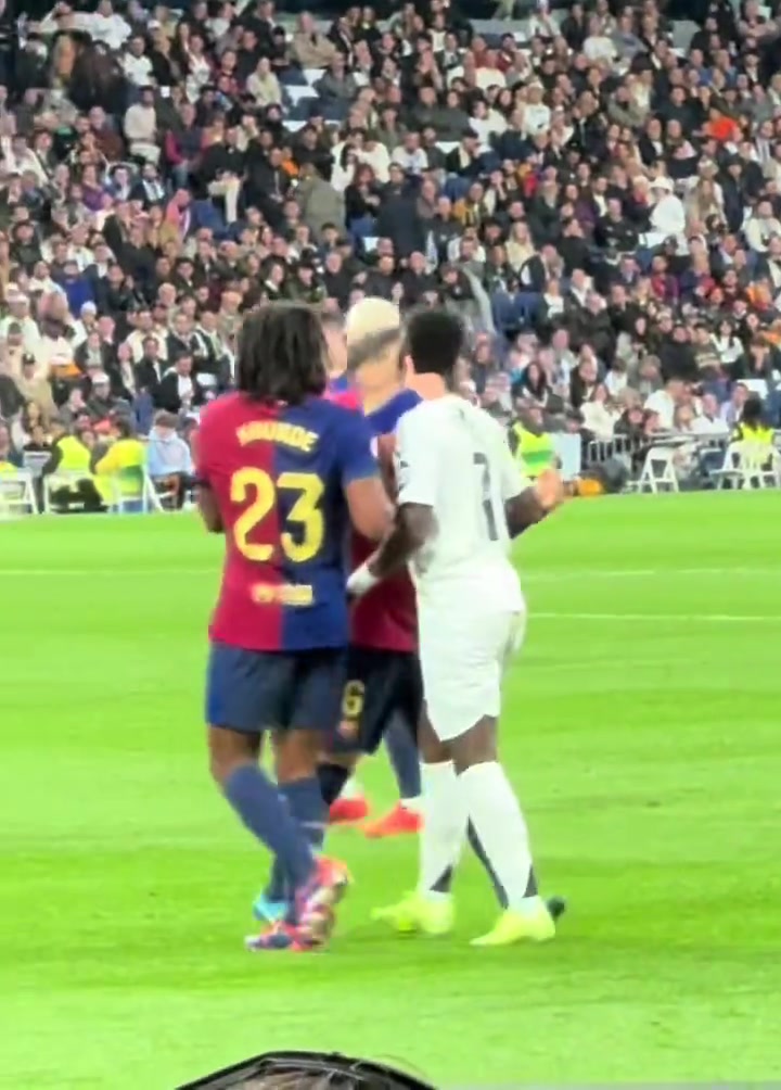 哥们有事是真上啊!国家德比冲突,维尼休斯参团率百分百!