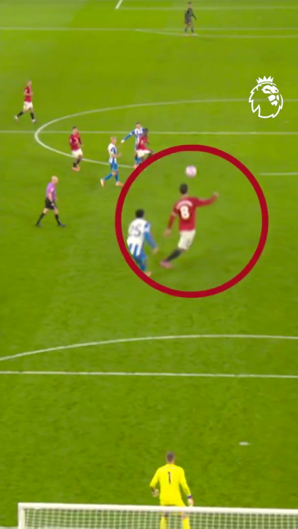 足球IQ有多高?英超官方回顾:B费风骚一漏