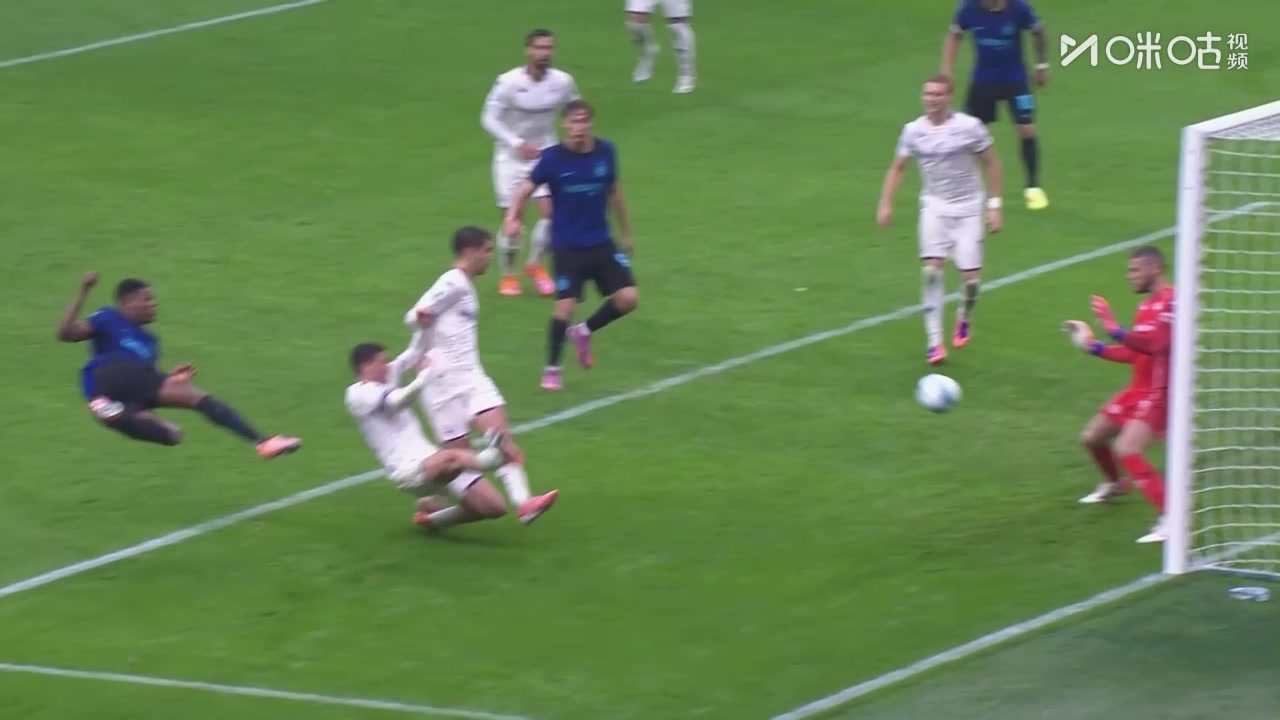 神了!国米攻势如潮连续射门!德赫亚神勇扑出!