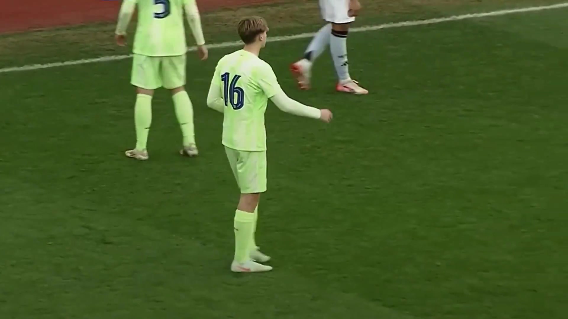 巴萨19岁中场新星马克斯集锦,弗里克希望他填补佩德里空缺