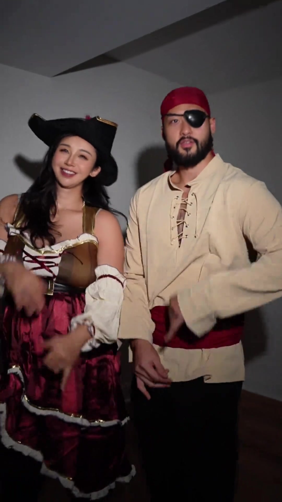 确实有点油啊!张曼源和老公跳舞:这是孕晚期的“油”氧运动